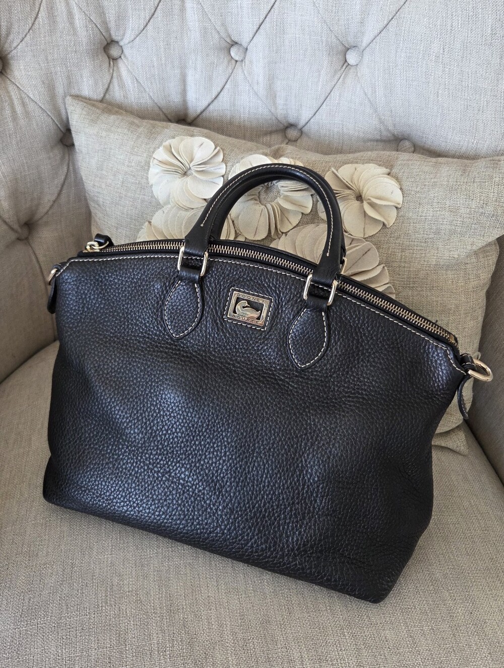 Dooney & Bourke Black Pebbled Leather Satchel Handbag Purse Large VTG